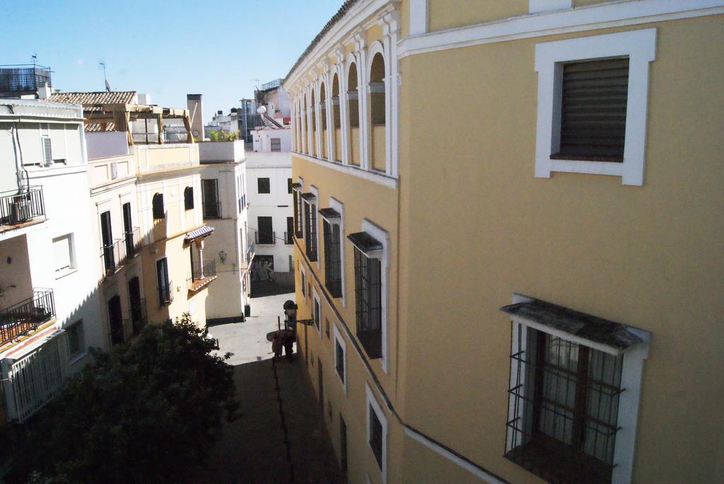 Apartamentos Turisticos La Encarnacion Sevilla Dış mekan fotoğraf