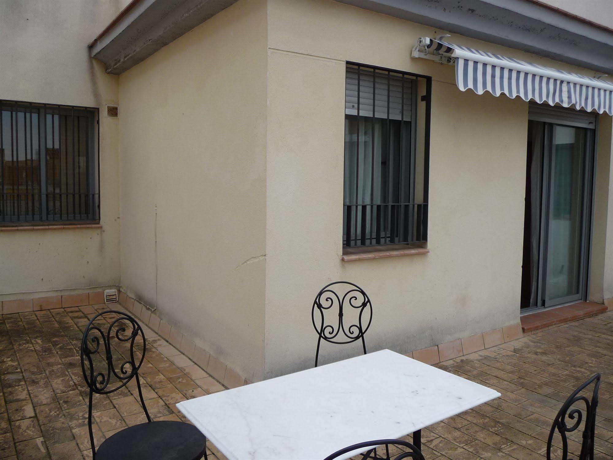 Apartamentos Turisticos La Encarnacion Sevilla Dış mekan fotoğraf